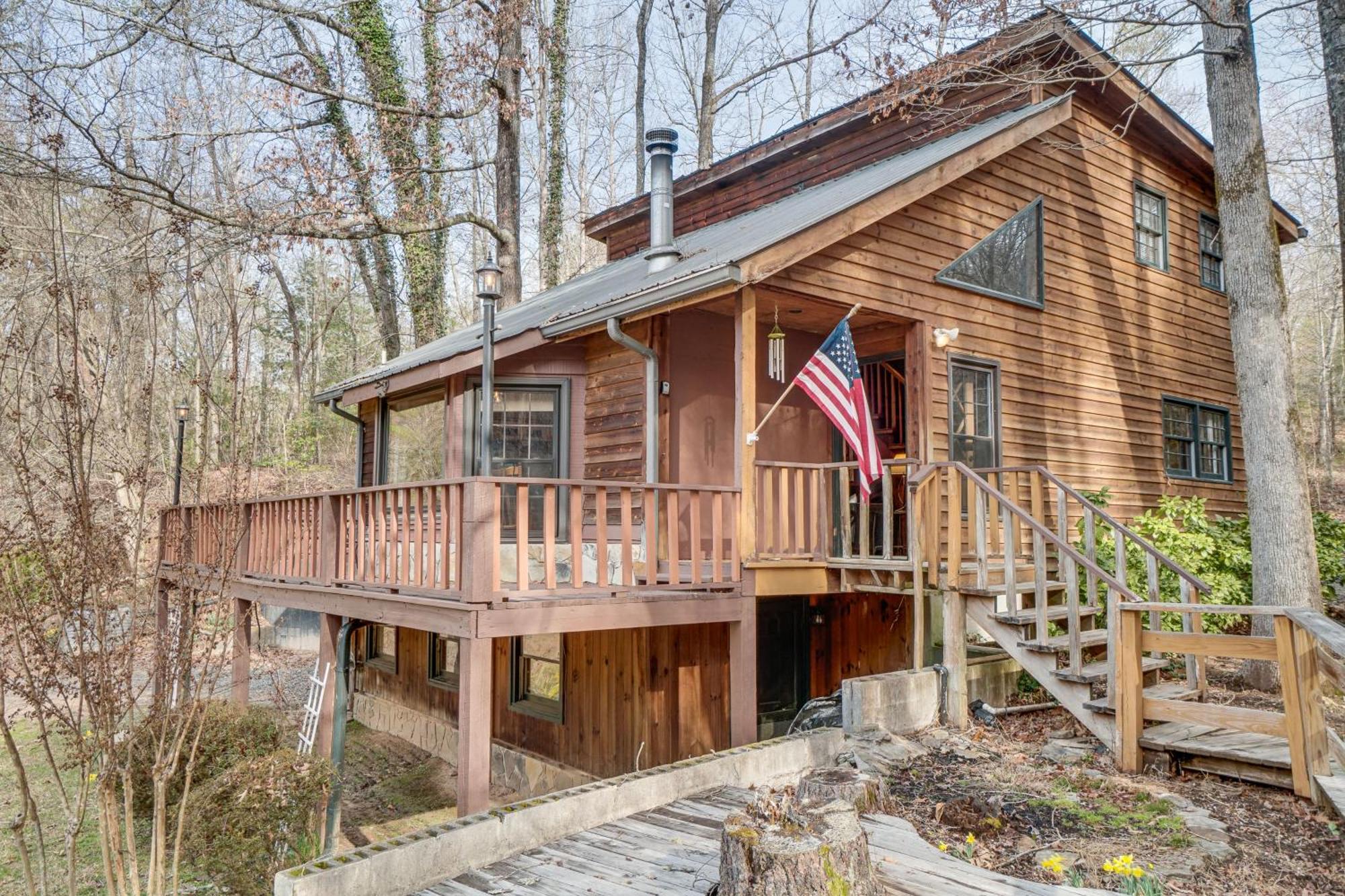 Charming Cabin With Fire Pit And Decks About 7 Mi To Helen Sautee Nacoochee 외부 사진